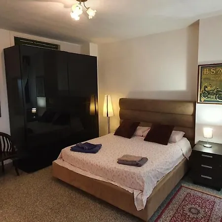 Castle Area Old Town Flat With Terrace And 2 *