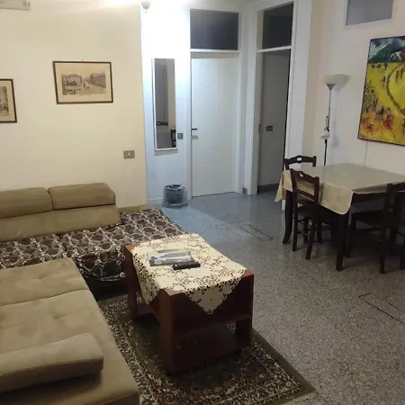 Apartmán Castle Area Old Town Flat With Terrace And 2 Bari